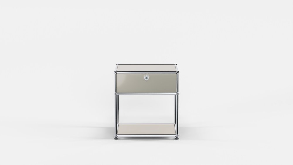 USM Haller natbord i Champagne Metallic